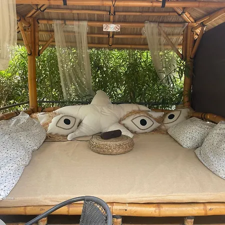 Mas De La לה קיוטאט