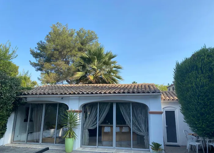 Mas De La לה קיוטאט