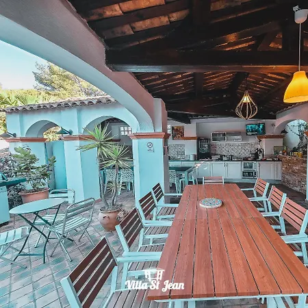 Hébergement de vacances Mas De La *